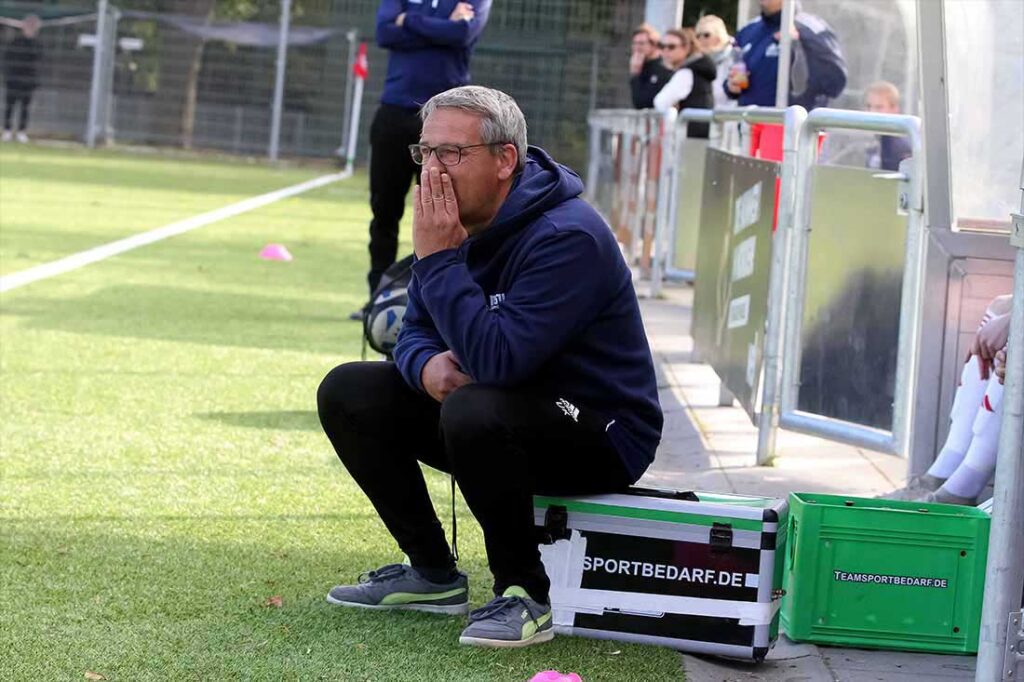 Trainer Udo Kochanski (MTSV Hohenwestedt). © 2024 Ismail Yesilyurt