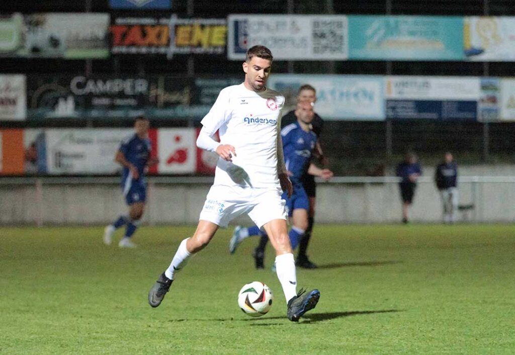 Noah Brieskorn (TSV Nordmark Satrup) hängt aus gesundheitlichen Gründen seine Fußballstiefel an den Nagel. © 2024 Ismail Yesilyurt