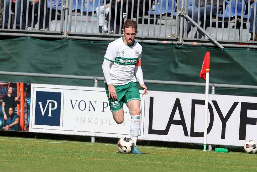 Gelingt Timo Barendt (PSV Neumünster) sein 17. Saisontreffer bei Dornbreite Lübeck? © 2025 Ismail Yesilyurt