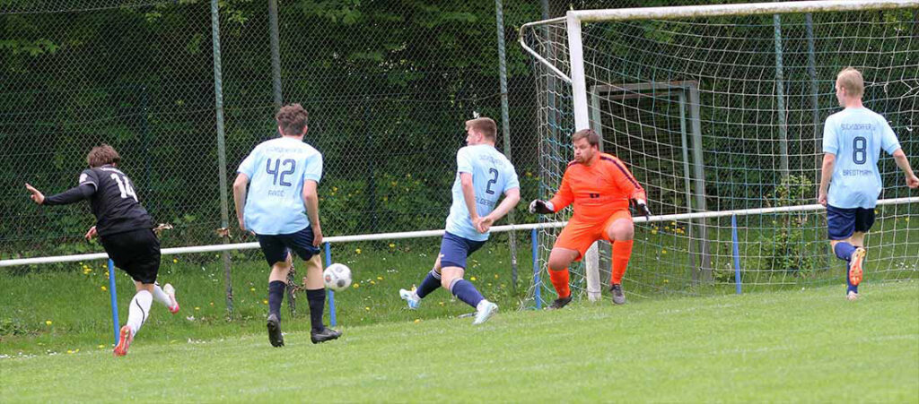 Das 1:1 durch Jannes Röschmann (Eckernförder SV Ii) beim Suchsdorfer SV. © 2025 Ismail Yesilyurt