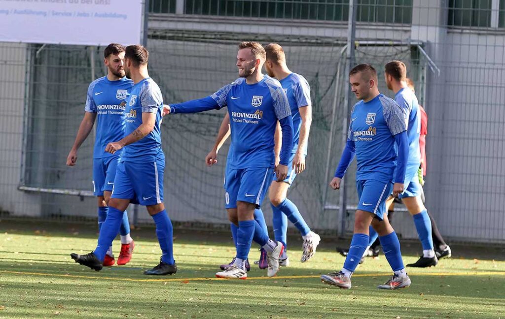 Der SV Dörpum hatte gut lachen gegen Spitzenreiter Inter Türkspor Kiel. © 2024 Ismail Yesilyurt