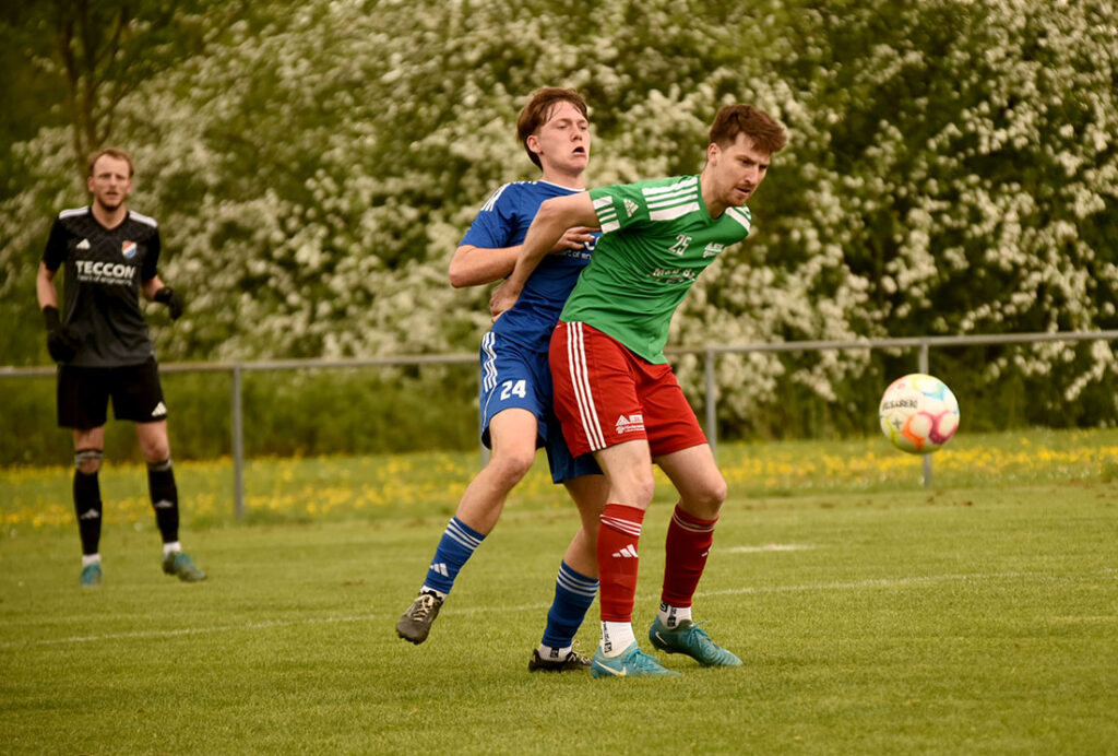 Johannes Kristen (Eidertal) gegen Jesper Schwarz (MTSV). © 2025 Olaf Wegerich