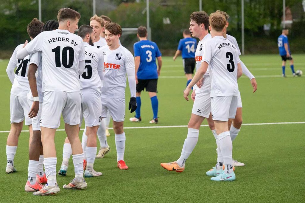 Kann die U23 des Heider SV gegen BW Wesselburen den ersten Matchball verwandeln? © 2025 Volker Schlichting