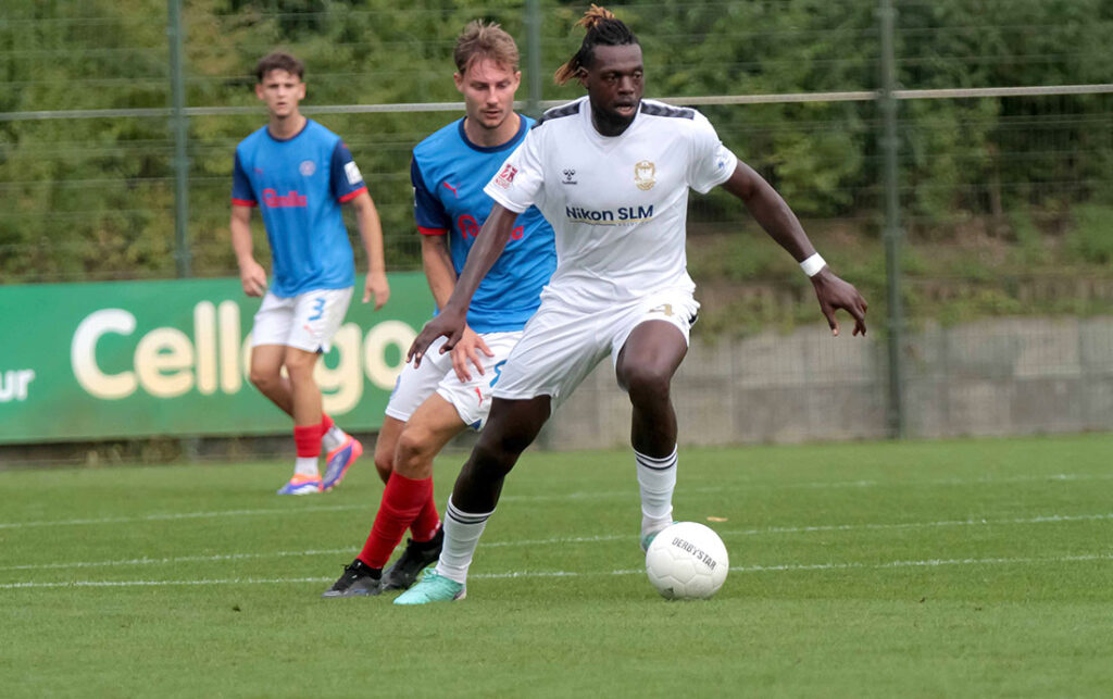 Kevin Ntika (1. FC Phönix Lübeck). © 2024 Ismail Yesilyurt