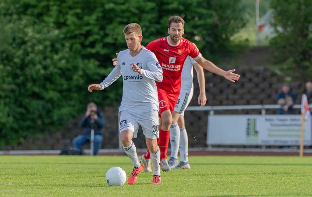 Mit seiner Erfahrung und Leistung ist Björn Lambach (Heider SV) wertvoll in der Aufstiegsrunde. © 2025 Volker Schlichting