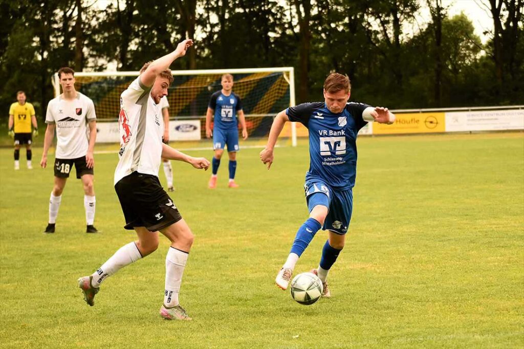 Til Berg (Kropp) gegen Lukas Gersteuer  (Jevenstedt). © 2025 Olaf Wegerich