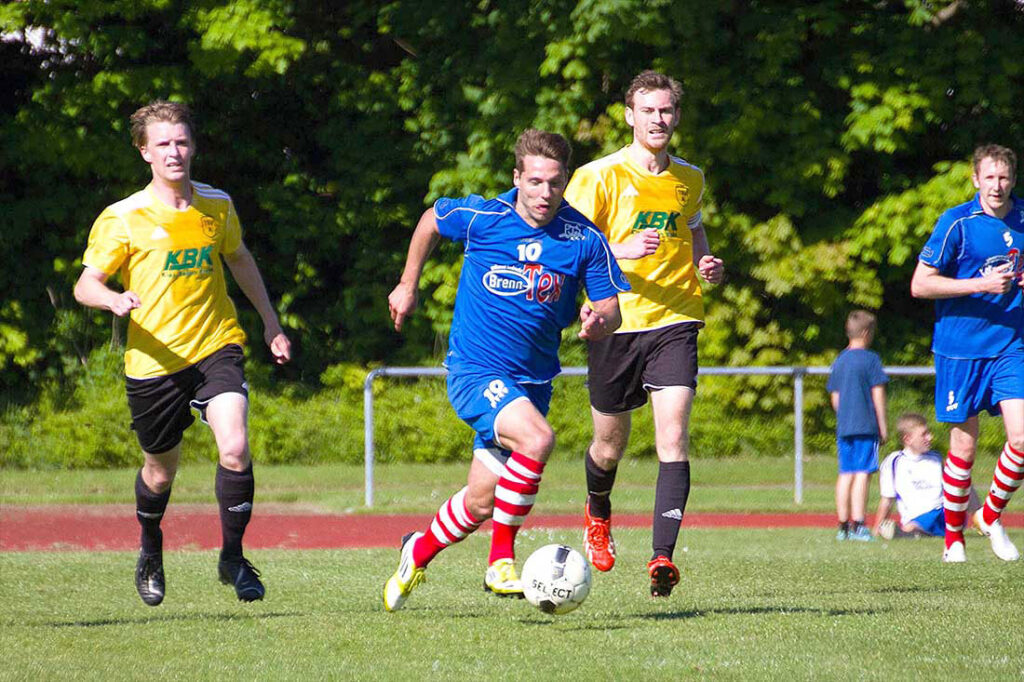 Florian Ziehmer (Preetzer TSV) im Punktspiel 2014 gegen den TSV Altenholz. © 2014 Ismail Yesilyurt