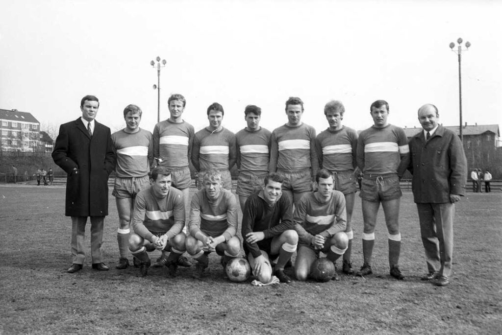 Die Meistermannschaft des SV Friedrichsort nach der Saison 1970/71. © Stadtarchiv Kiel