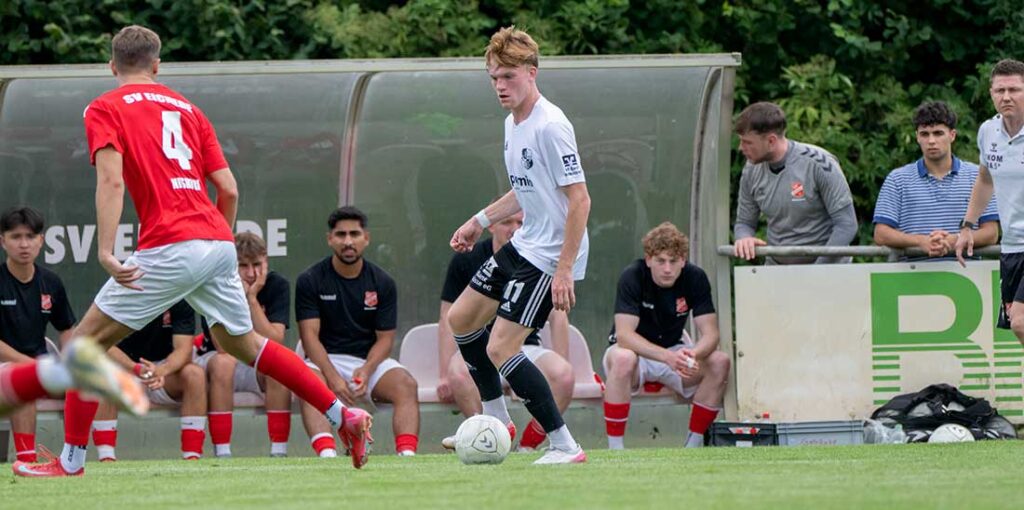 Gehörte noch zu den besseren Spielern in einer insgesamt nicht in Bestform spielenden Heider Mannschaft - Mathis Harms. © 2025 Volker Schlichting