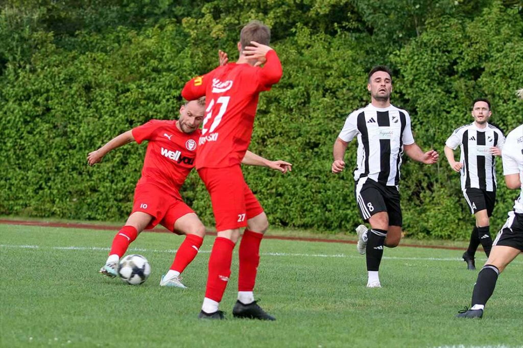 Julius Alt (Kilia Kiel) bei seinem 4-0 gegen den Heikendorfer SV. © 2025 Ismail Yesilyurt