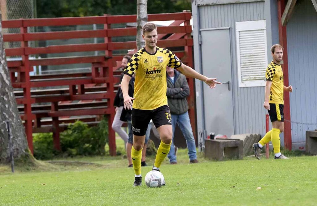 Lasse Böckenholt ist auch in dieser Saison eine feste Größe in der Abwehr von Frisia Risum-Lindholm. © 2024 Ismail Yesilyurt