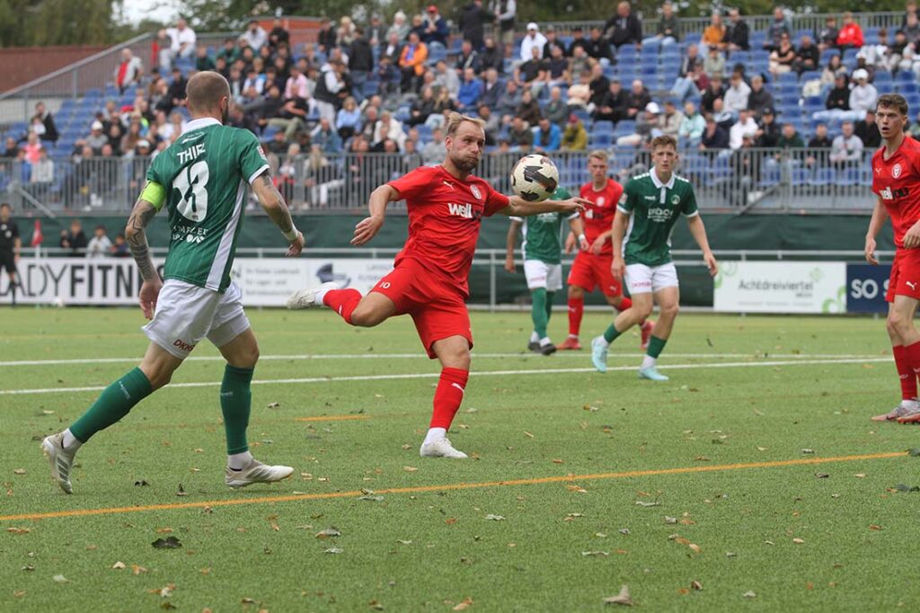 Die beste Chance für Kilia Kiel durch Julius Alt in der ersten Hälfte. © 2025 Ismail Yesilyurt