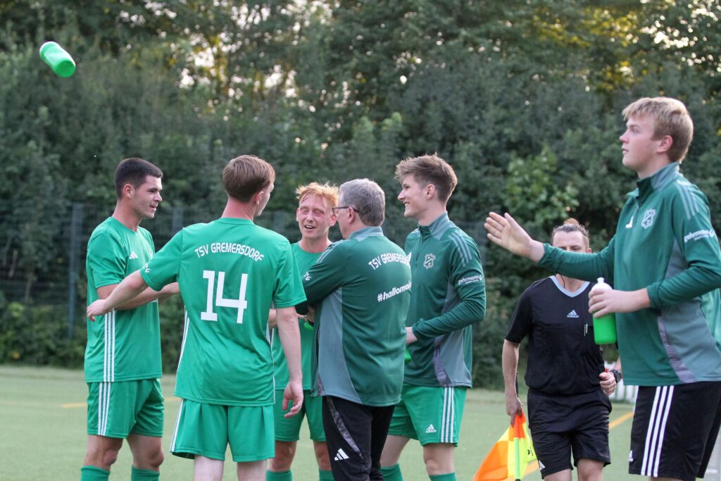 Dem Neuling TSV Gremersdorf steht in der Verbandsliga Ost das Wasser bis zum Hals. © 2025 Ismail Yesilyurt