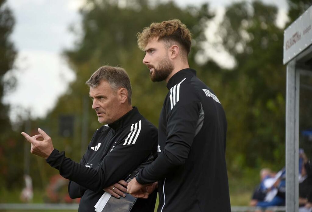 Michael Bauer und Henning Knuth stehen mit dem TUS vor einer großen sportlichen Herausforderung. © Olaf Wegerich