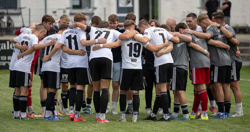Der Heider SV im Hinspiel. © 2025 Volker Schlichting
