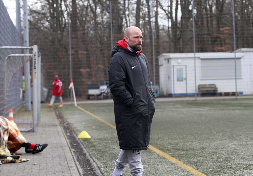 Jan Sell (Trainer TSG Concordia Schönkirchen). © 2025 Ismail Yesilyurt
