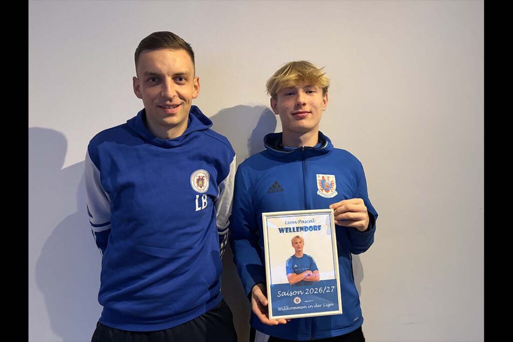 Leon Wellendorf mit Ligamanager Lars Brunner. © 2026 Oldenburger SV
