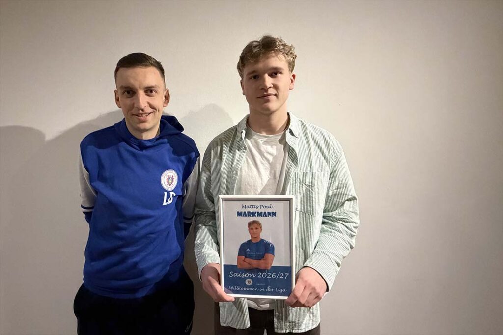 Mattis Markmann mit Ligamanager Lars Brunner. © 2026 Oldenburger SV