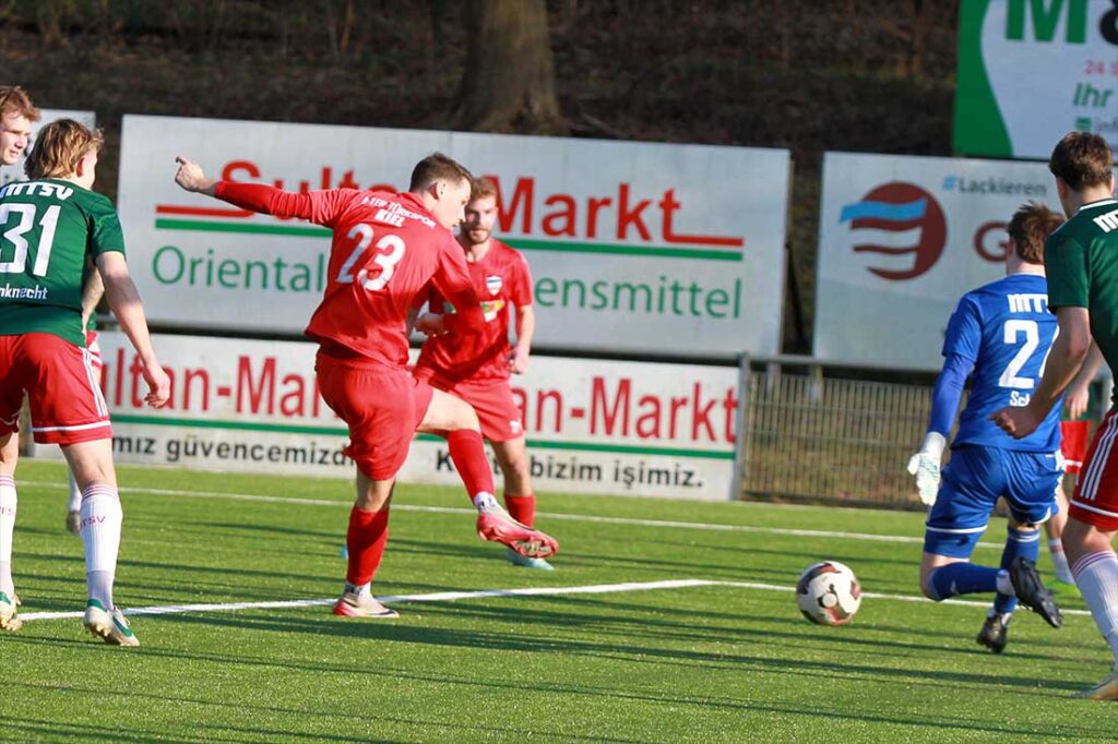 Großchance für Pascal Polonski (Inter Türkspor Kiel). © 2026 Ismail Yesilyurt