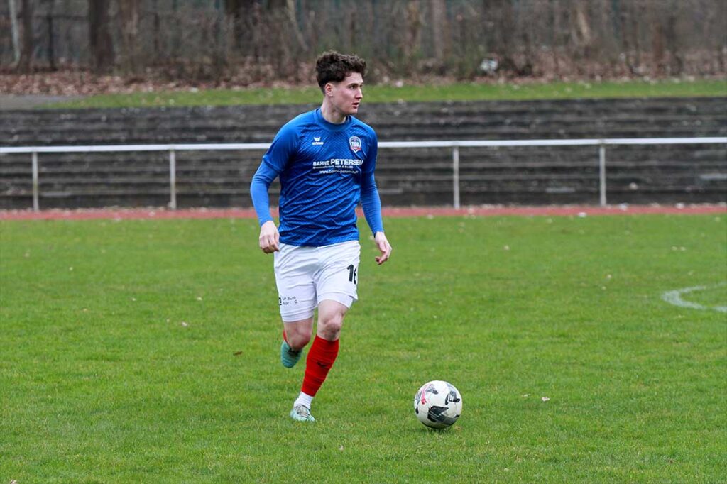 Kopfballungeheuer Tom Schäpler TSB Flensburg. © 2026 Ismail Yesilyurt