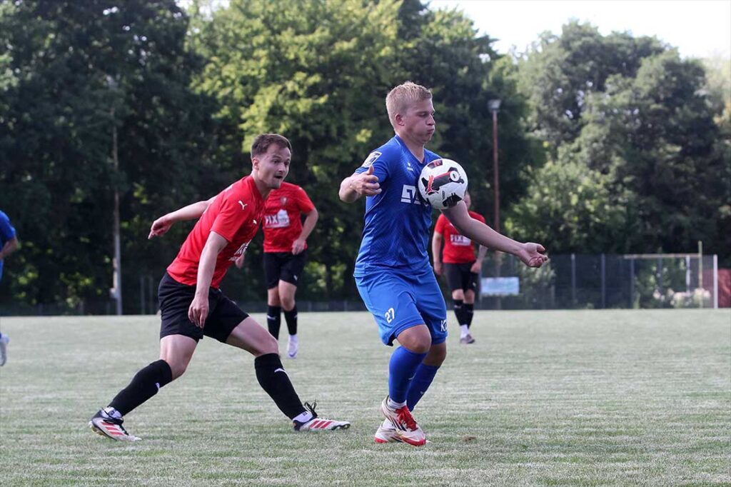 Tim Asmussen (TSV Friedrichsberg-Busdorf) war auf der linken Offensiv-Seite gut unterwegs. © 2025 Ismail Yesilyurt
