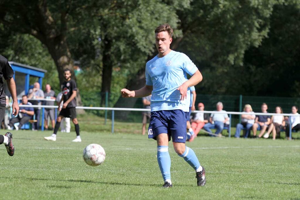 Das 1-2 von Marcel Reinke (Suchsdorfer SV) weckt die bösen Geister für den Preetzer TSV. © 2026 Ismail Yesilyurt